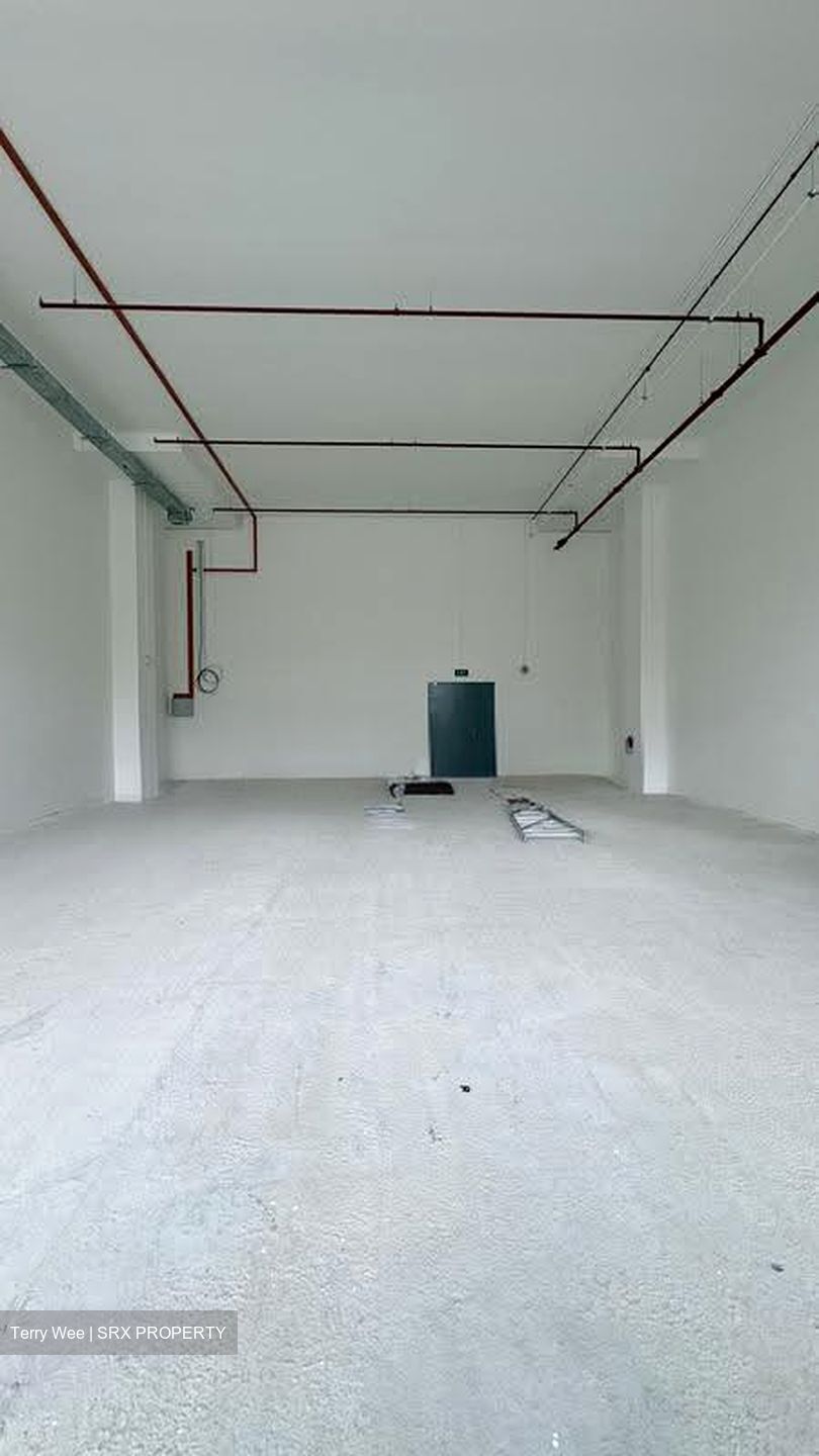 Space 18 (D12), Factory #634521081
